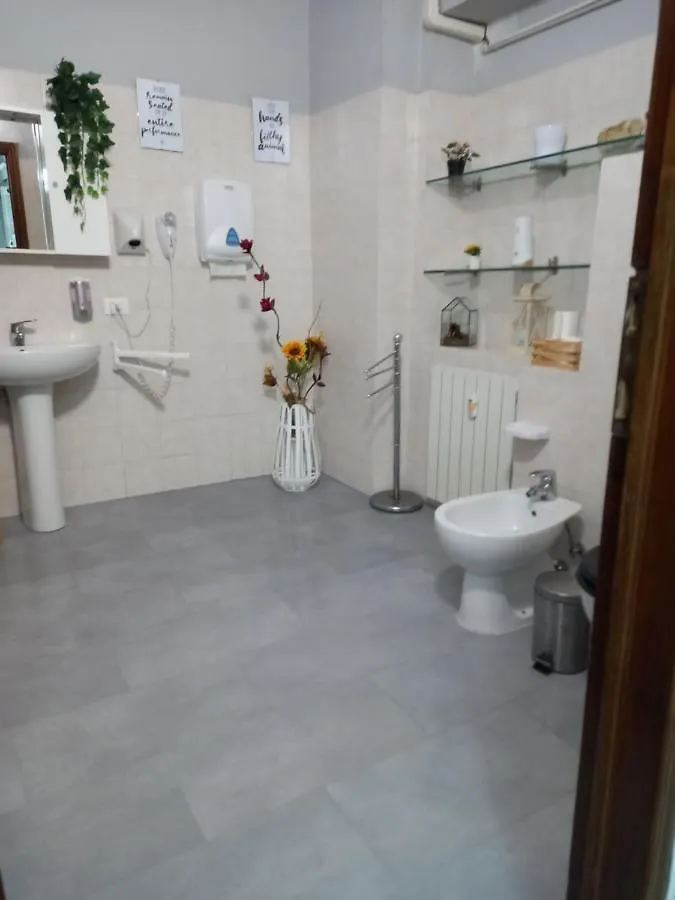 B&B Peace Pisa Alojamento de Acomodação e Pequeno-almoço