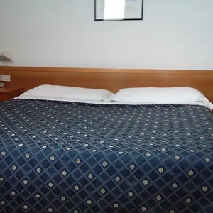 Niki Hotel Tribiano